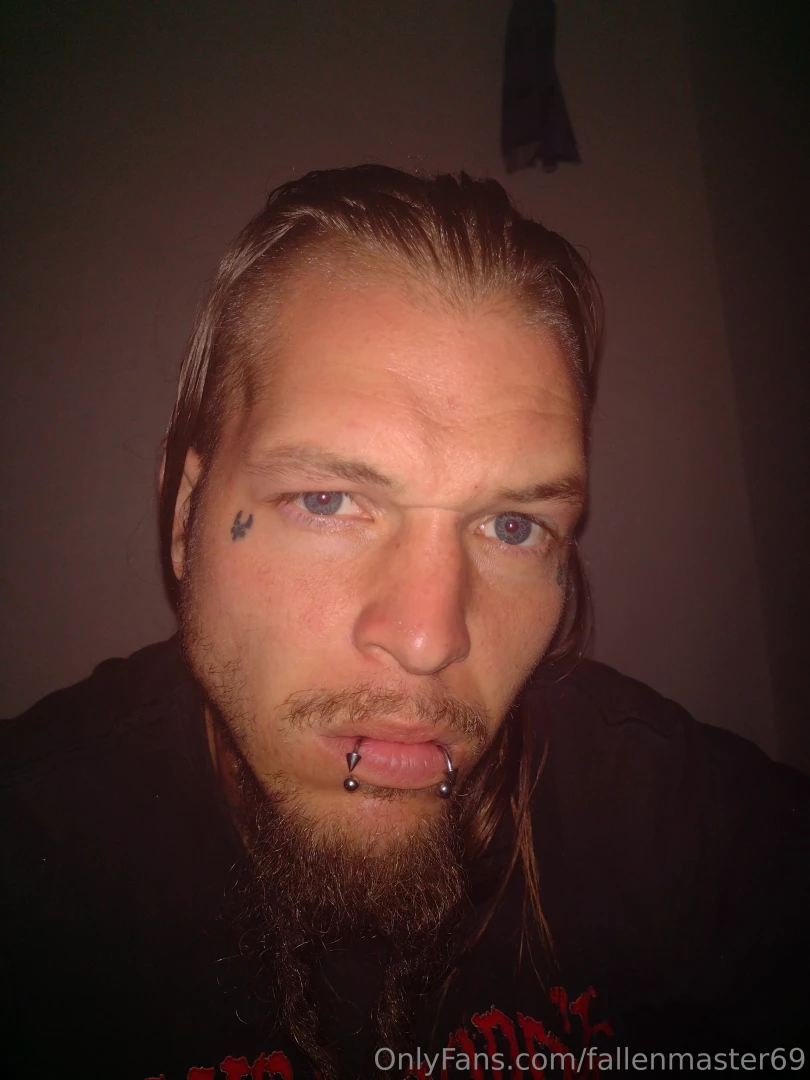 Sick of it all all i really need and lack in life is to fuck with them 