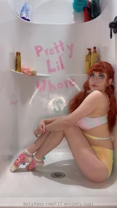 I m trying to think of what color hair to do next