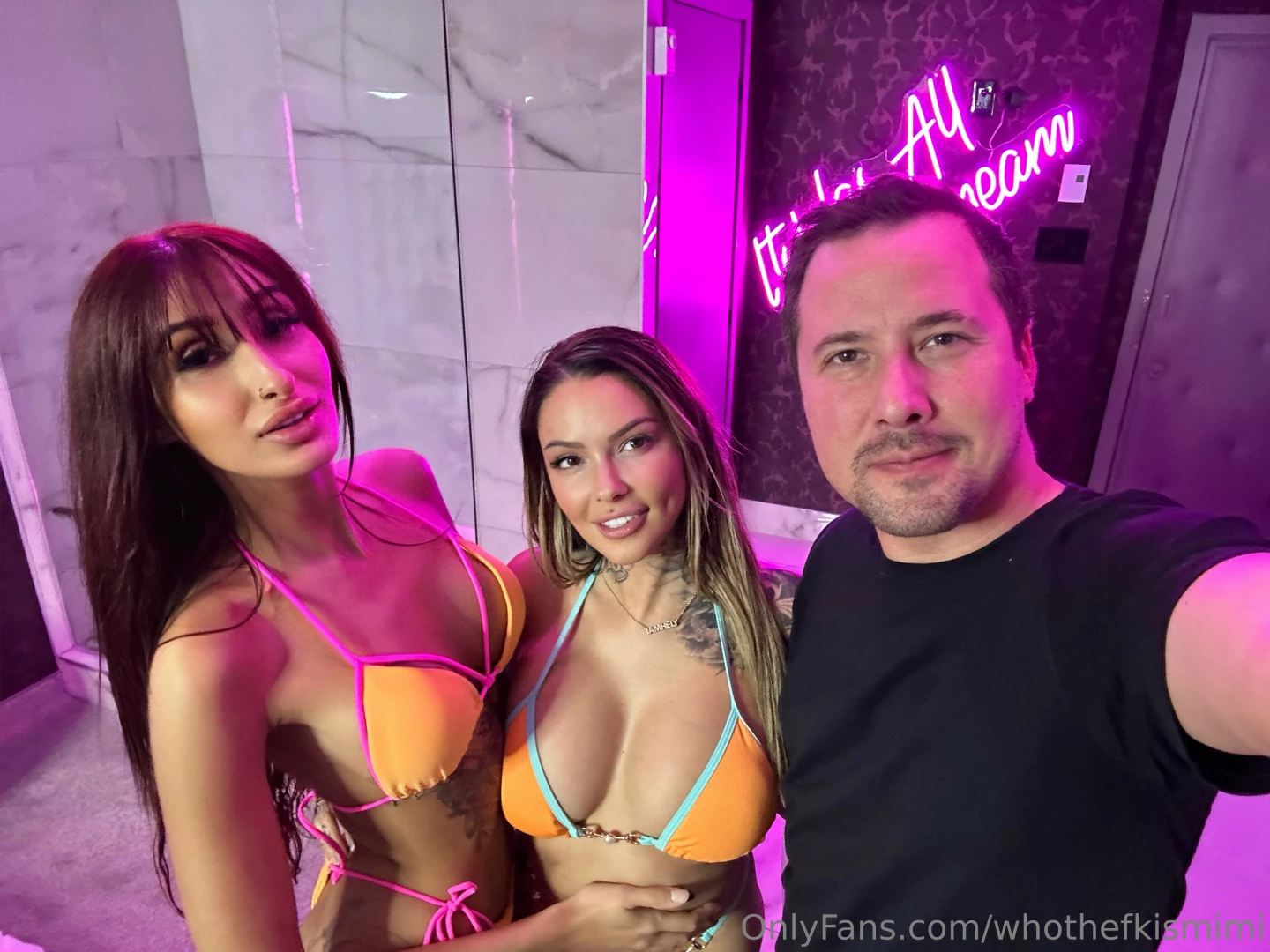 Canadian couple threesome 28 minutes of bgg fun jessy caught me 