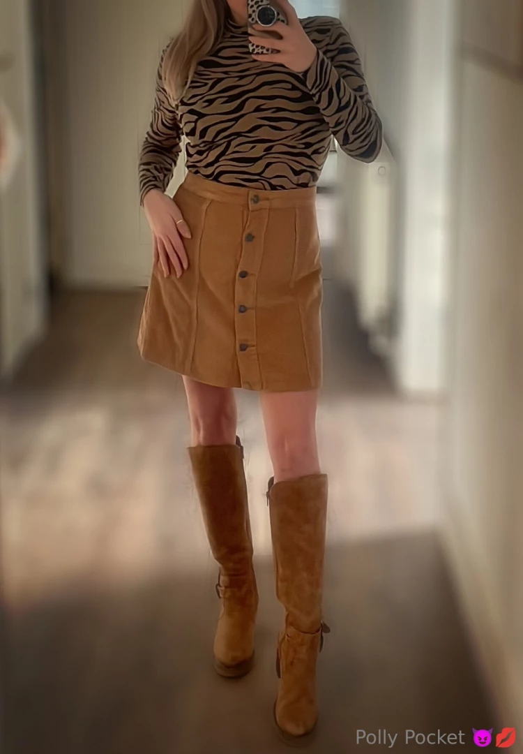 Do cute moms in skirts tick any boxes for you 