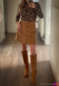 Do cute moms in skirts tick any boxes for you