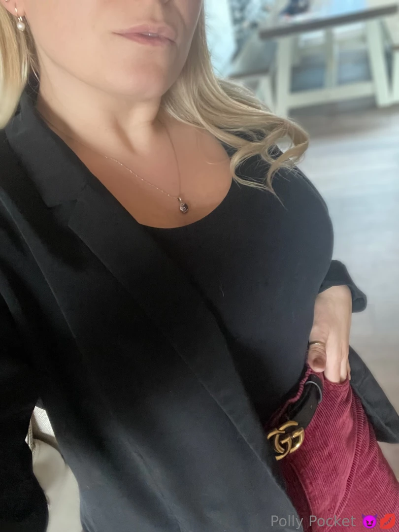 Good morning who s awake 