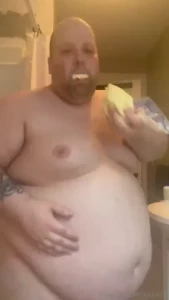 Trying my first getbigr s gainer pudding in lemon it s also my first