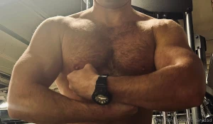 Quite a few have asked for some flexing here s a couple to start i can part 1