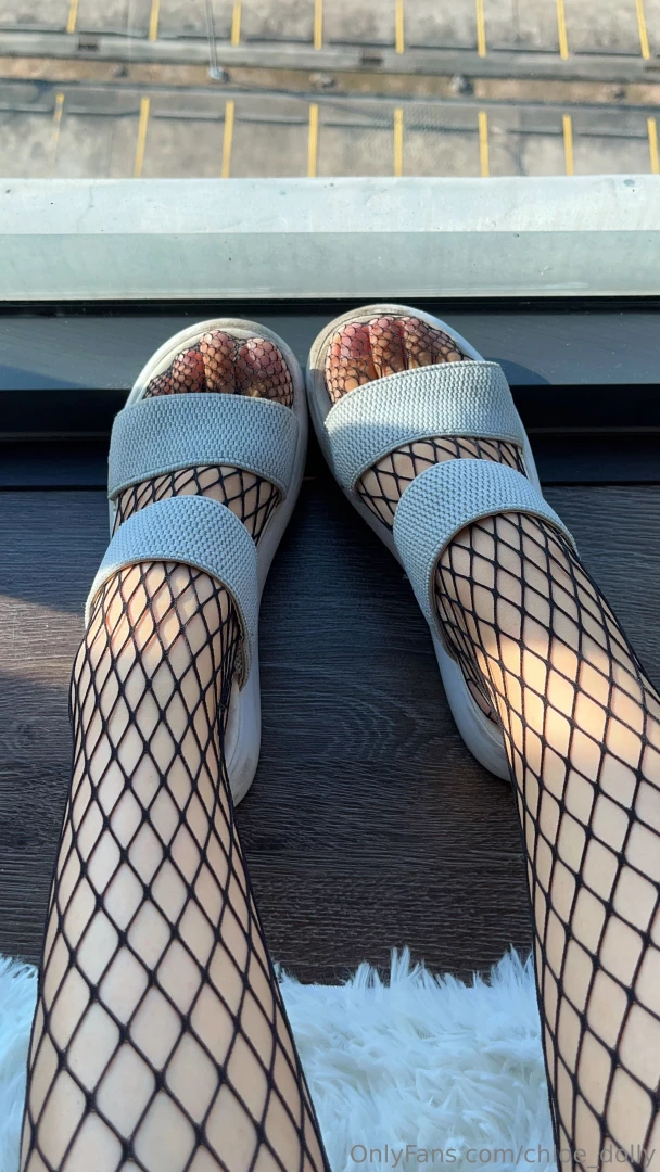 Spring has finally started warm days and i decided to show you my legs 
