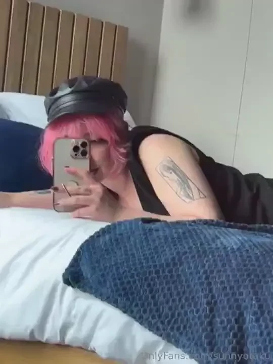 Pov you go to my room and u find me fucking my ass slowly can you do 