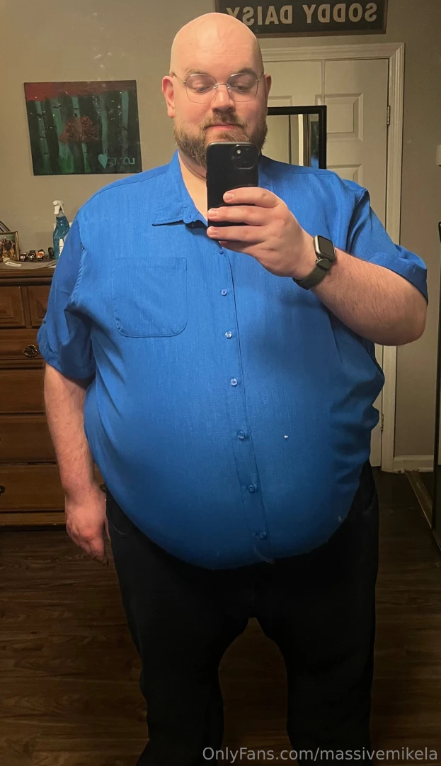 It s giving fat business dad 