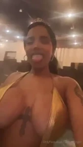 She a queen