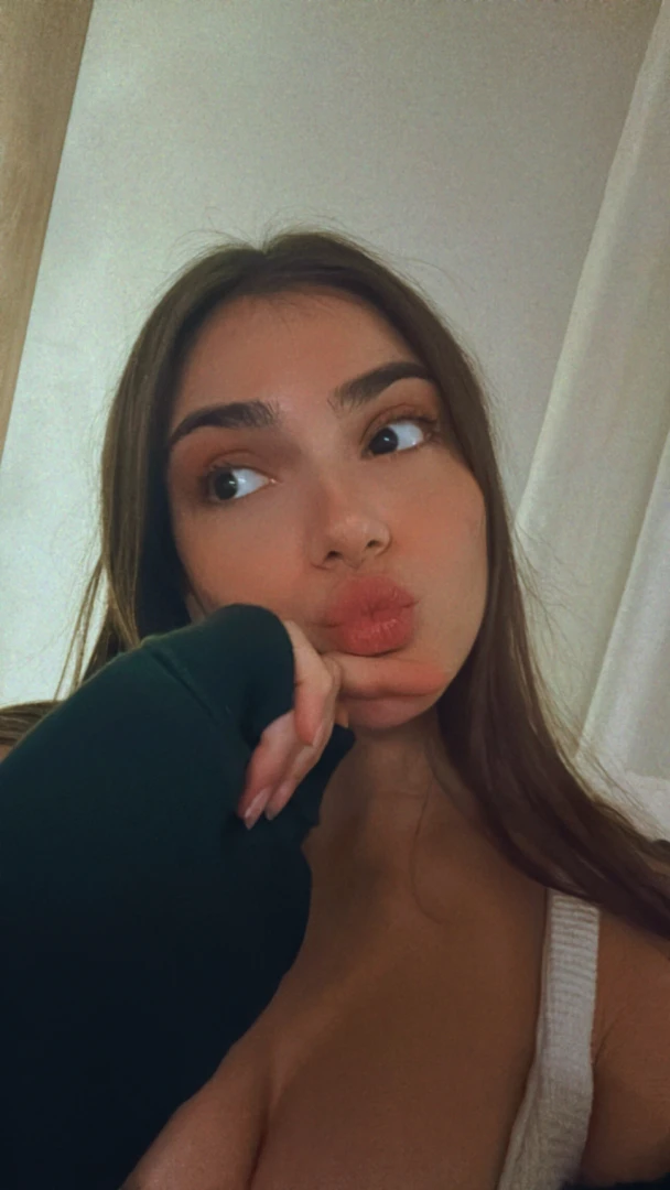 U still up message me if u see this lmao 