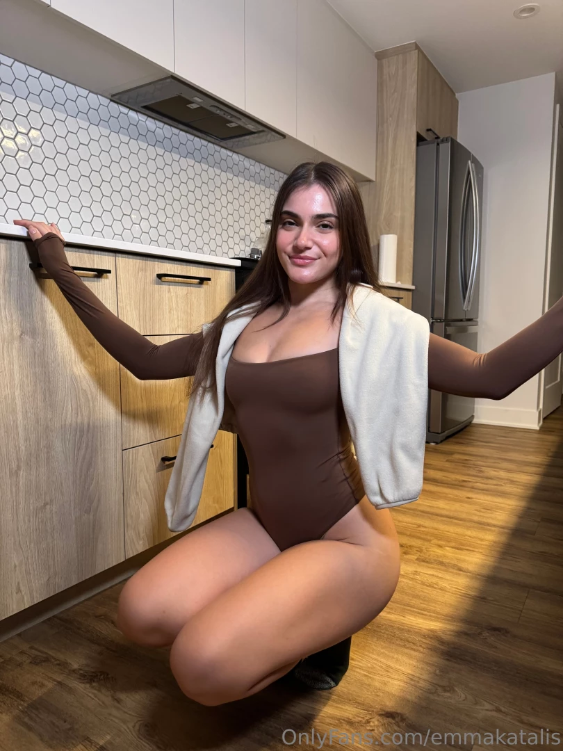 I m looking for a late night snack where are you 