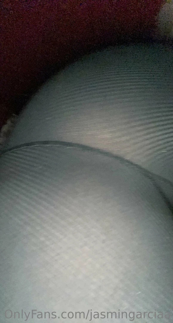 Have a full face of ass 