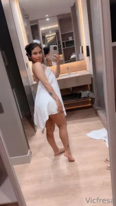Te quieres ba ar conmigo