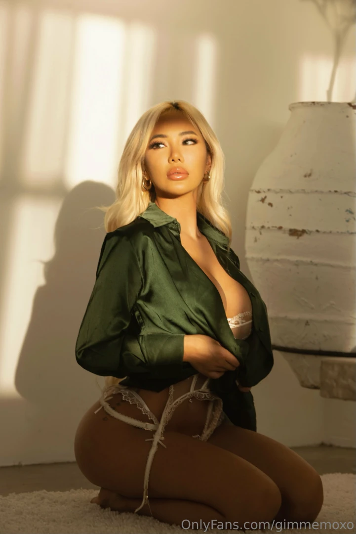 If you message me i ll send you a sexy morning treat part 1 