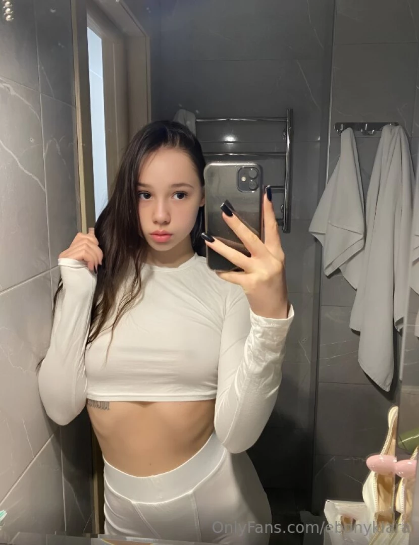 Finally 18 emilia_princess make free sub for first 15 this pretty part 10 