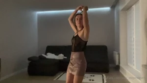 You may have noticed that i like to dance even though i don t do it