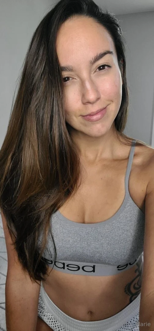 Enjoy a photo of my face like if you wanna see my tits part 1 