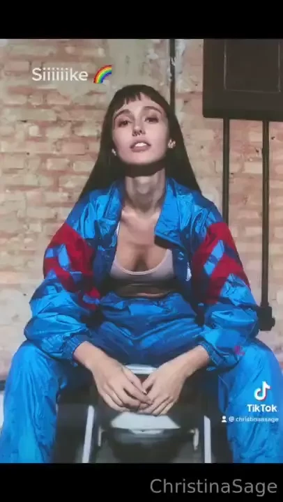 I love me a fineeeeee lady 
