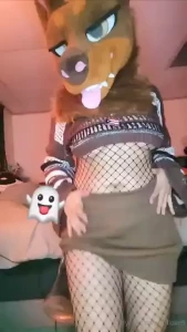 Lil close up of some milf cunt and some seductive play time part 1