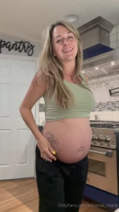 Oh shiiiiit when an oldie but a goodie cums on