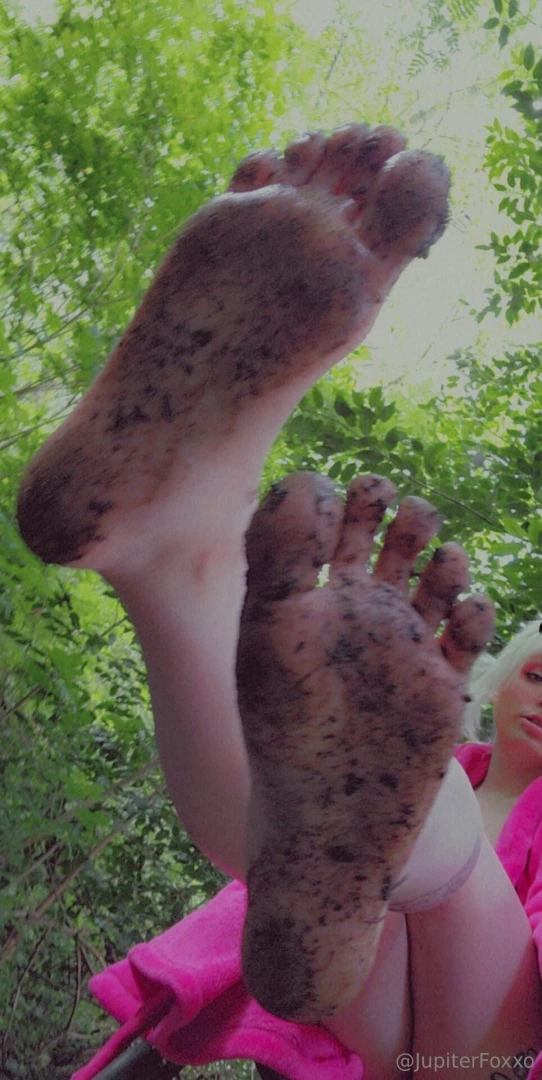 Whoopsieee my paws got dirty part 1 