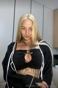 Free free free hey i m la_da would you like to see me without clothes part 79