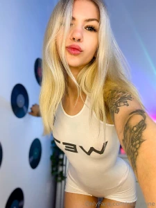 Did you know that i draw well i graduated from art school maybe you