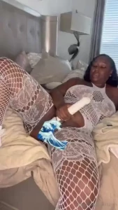 New super soaked pussy play