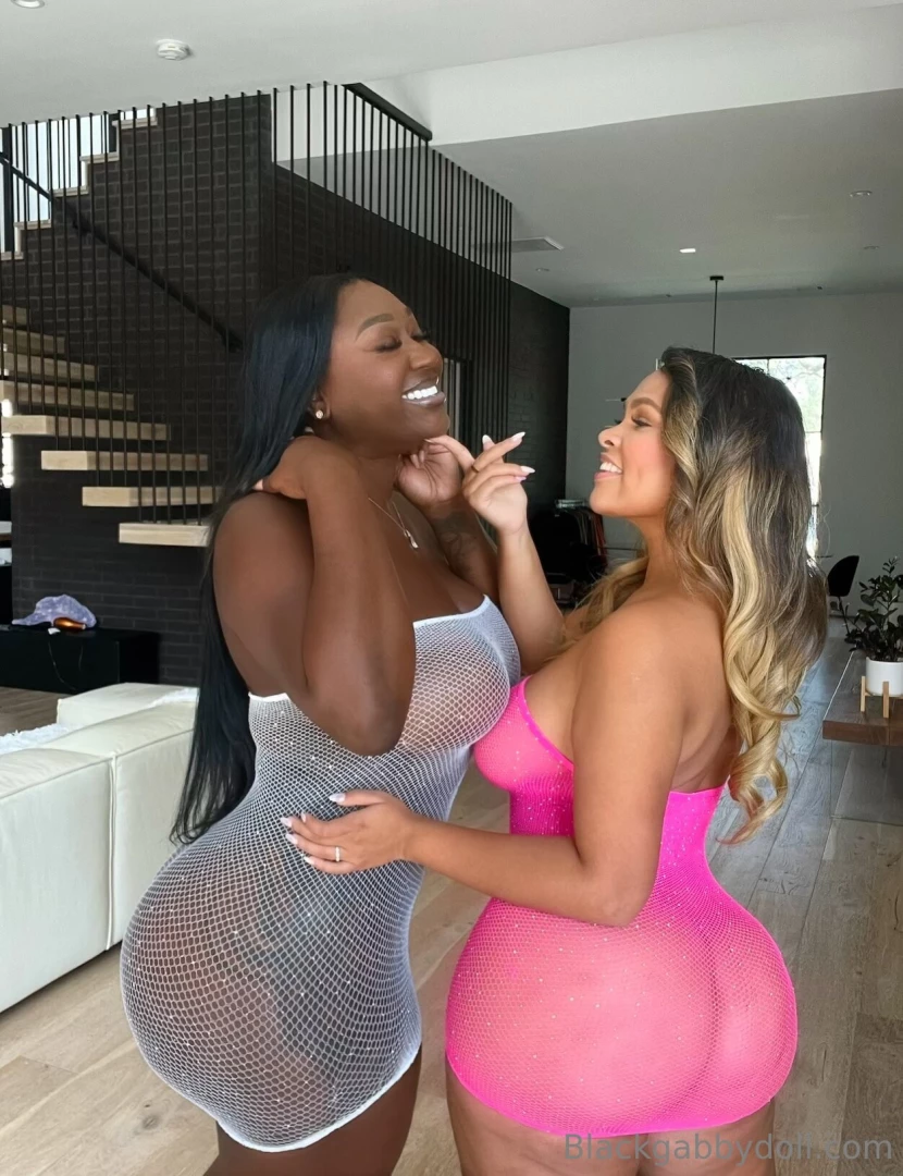 Epic battle of ass smacking ass and pussy with sexy kokokay 
