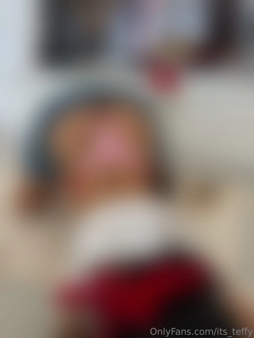 Upsss whale tail while i was decorating the christmas tree 