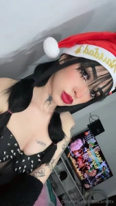 Would you fuck me under the mistletoe part 1