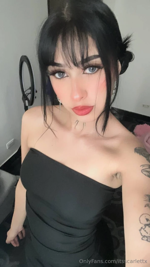 I m thinking of a little gift for the people who will be with me 