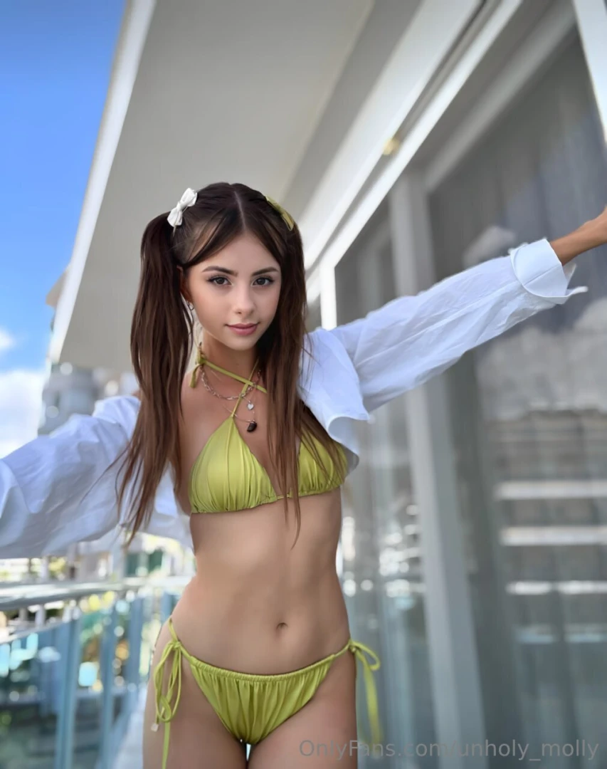 The tightest pussy on here she ll show you over at ad24 https onlyfans 