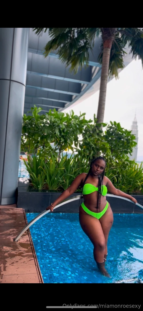 Like me in green part 4 