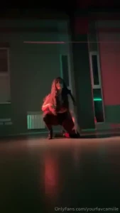 Training smth new here how do you like such style of dance
