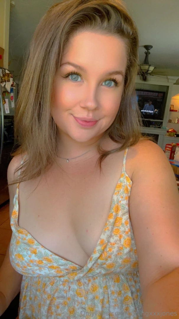 Hey babes i have some family in town this week so i ll be off and on a 