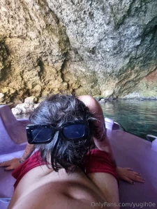 What a beautiful view where would you let me suck your dick