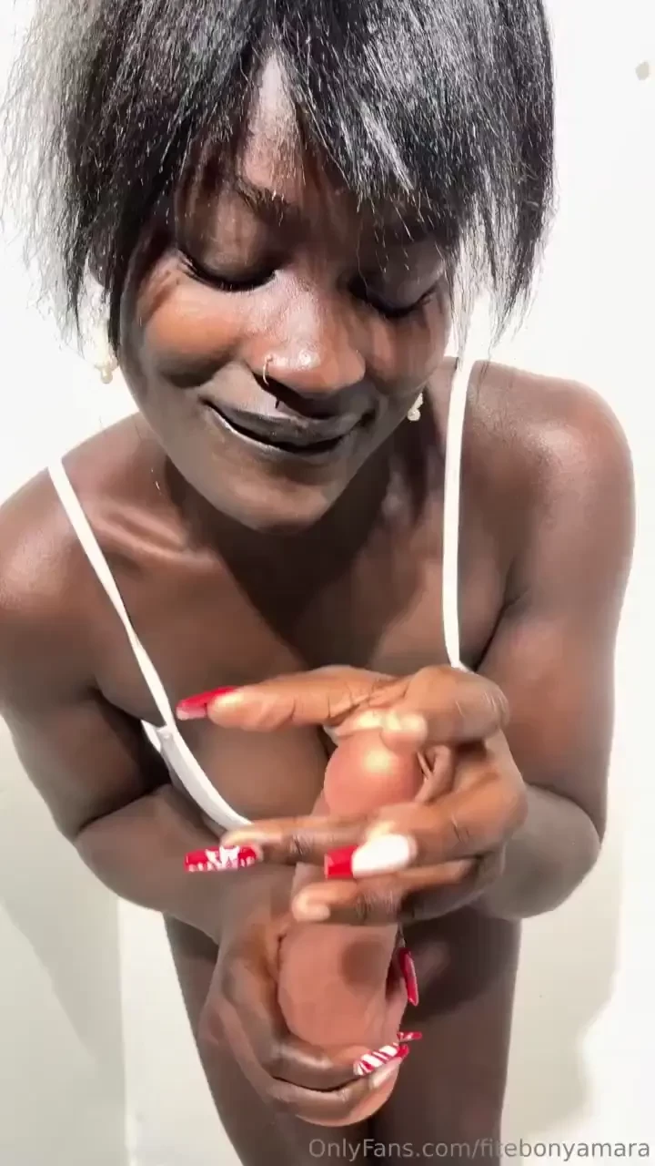 You can t miss the chance of looking how fucking deep my throat is i 