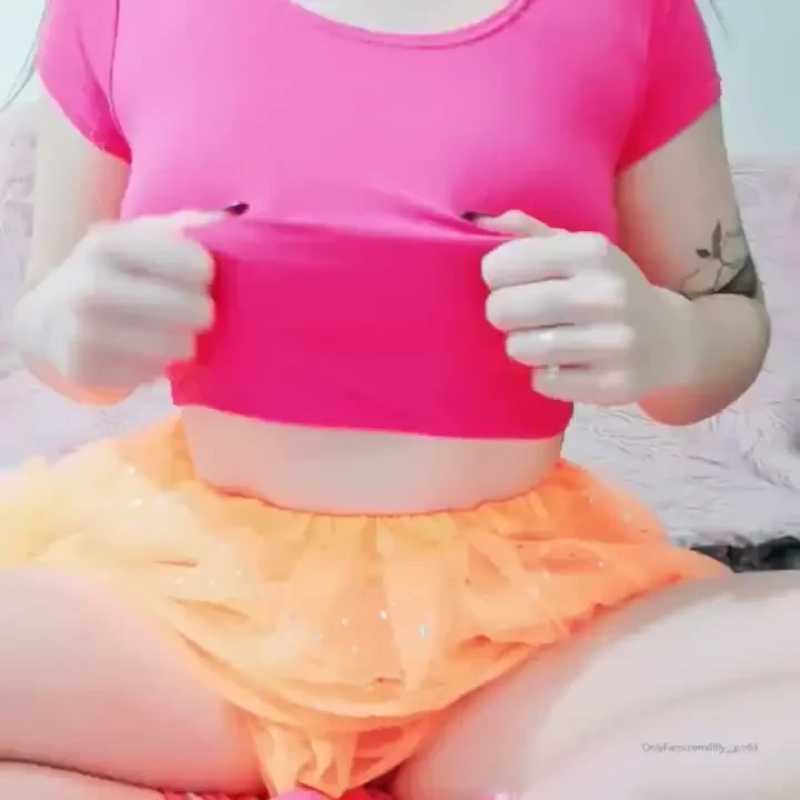 Daddy do you wanna watch my late night moisturizing routine xxx 