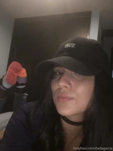 Pretty tired babe can you help me relax a bit