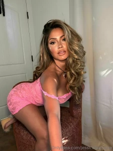 Meeet me in the dm s