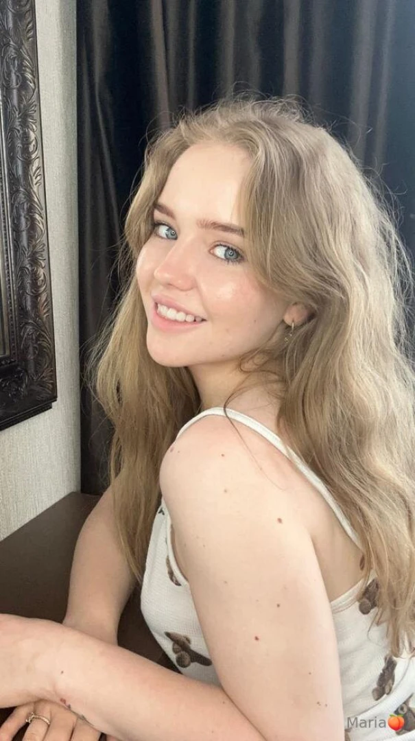 Amelliaaa she s a sweet innocent sex lover who just turned 19 with big part 21 