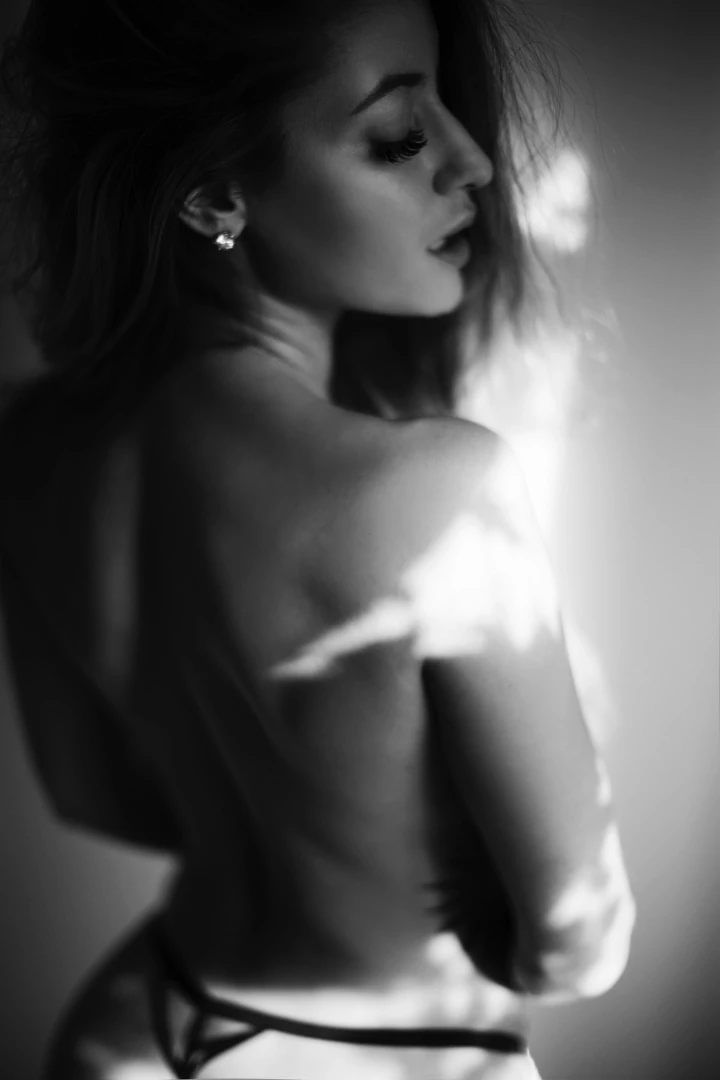 New i love sharing my professional pictures with you guys 