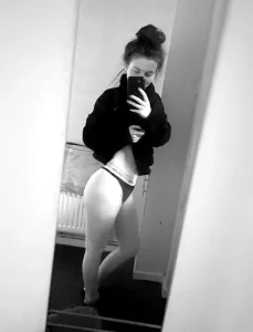 Old school mirror selfie this morning for you