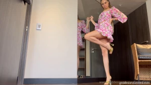 You re going to love this new gorgeous leg clip dropping soon