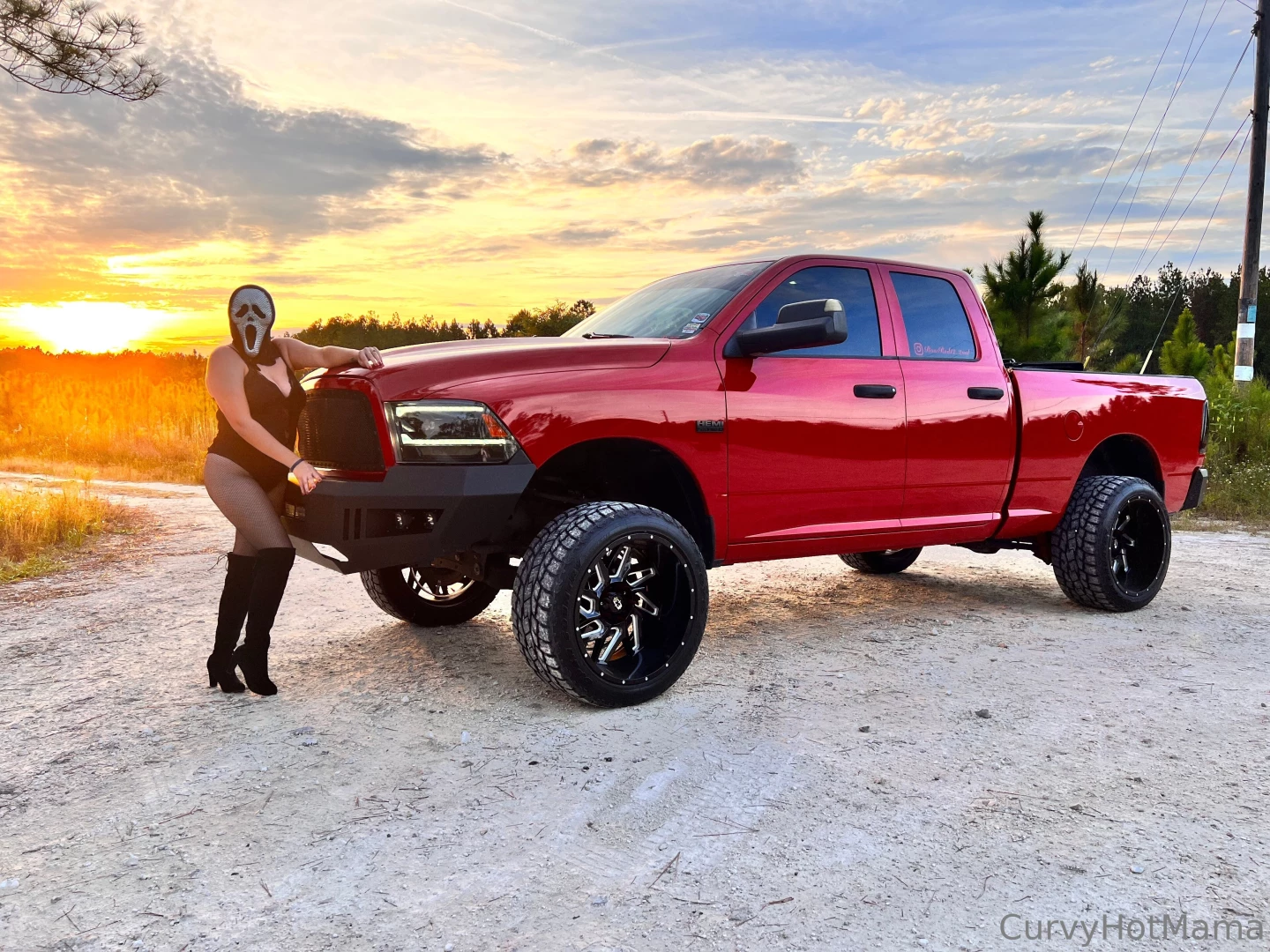 Anyone else ready for spooky season or just me 