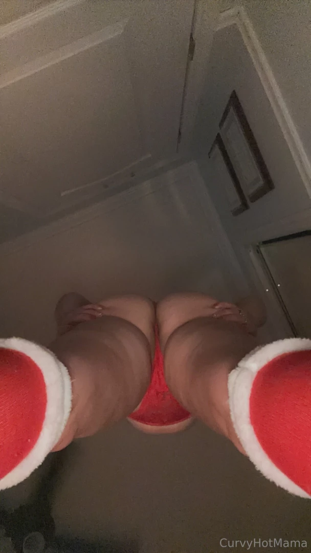 Would you wanna be under me with this view 