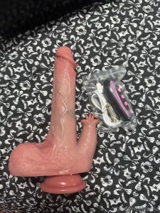 The new new who wants the videos with these