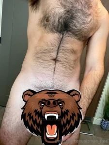 I filmed myself jerking off in the bathroom when i had friends staying