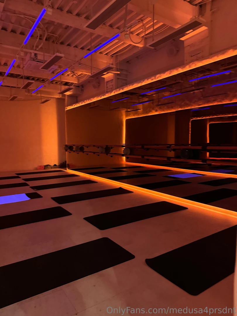 New thing i m absolutely hooked on hot yoga i ve heard a lot about it part 2 