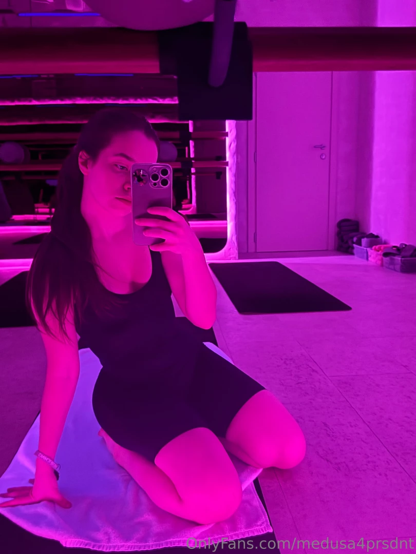 New thing i m absolutely hooked on hot yoga i ve heard a lot about it part 1 